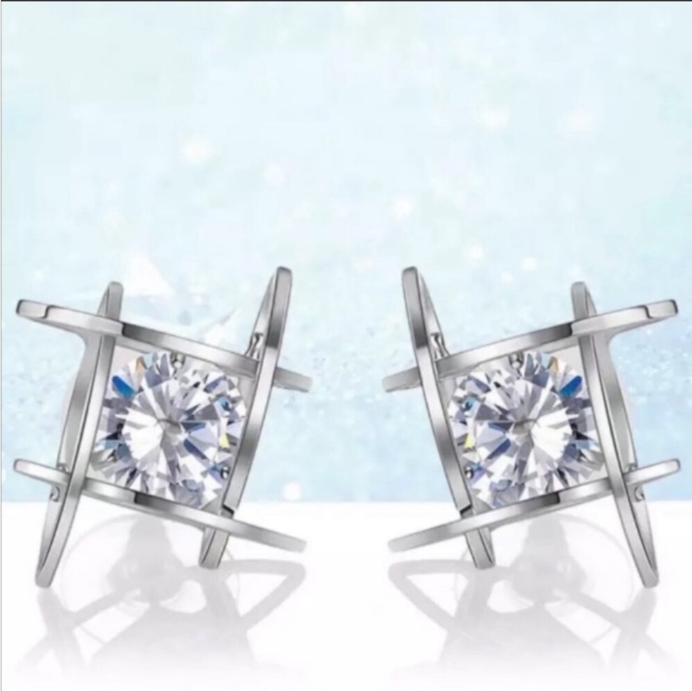 NEW 3D Silver Cage Simulated Diamond Stud Earrings Fashion Jewelry